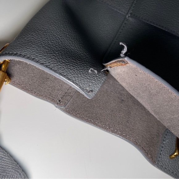 Authentic Celine SANGLE BUCKET BAG IN SOFT GRAINED CALFSKIN IN CLOUD women - Picture 13 of 14